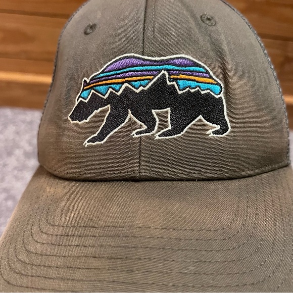 Patagonia Fitz Roy Bear Snapback Mesh Trucker Hat Cap Logo Adjustable Mesh - Picture 6 of 8